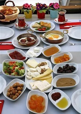 Apeas Hotel